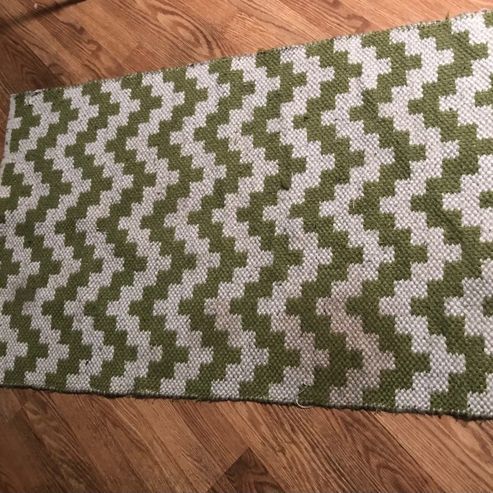 🍃West Elm - Area Rug Zig Zag Design